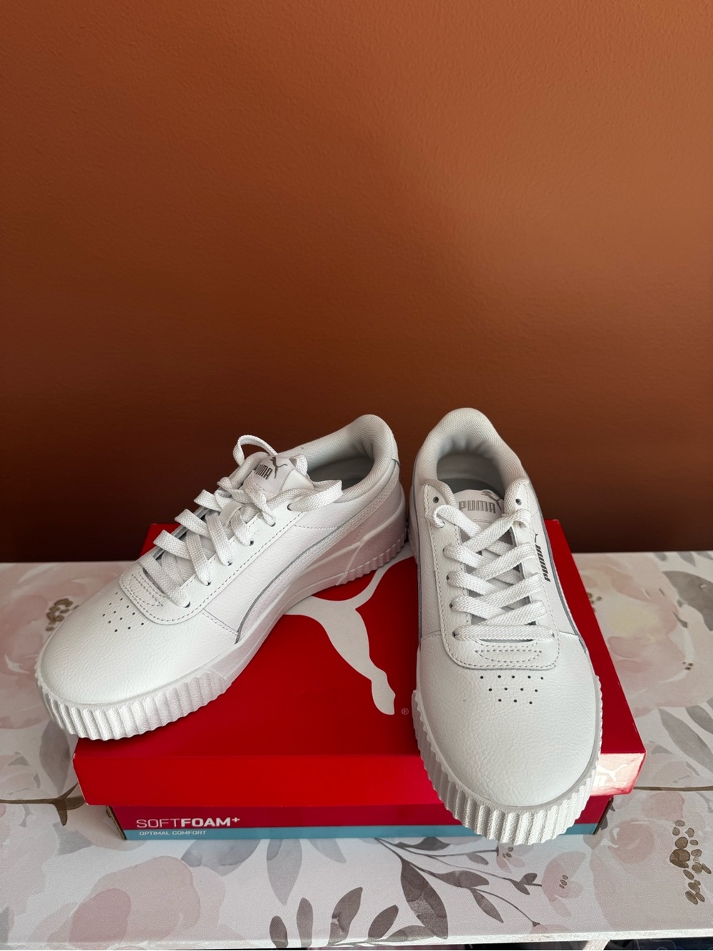 Brand New Puma Carina L Sneakers – Women’s Size 7 - Picture 2 of 9